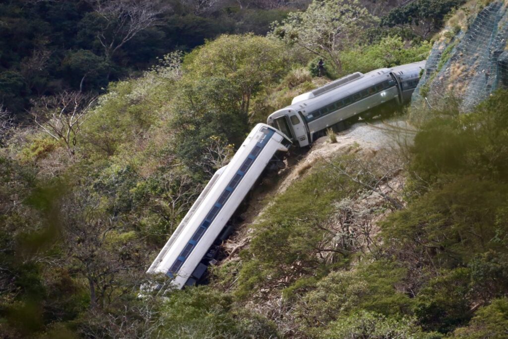 FGR: el descarrilamiento del Tren Interoceánico, por exceso de velocidad