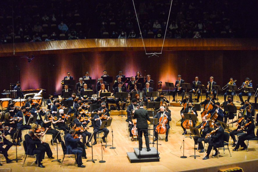 90 años de la Ofunam a ritmo de son