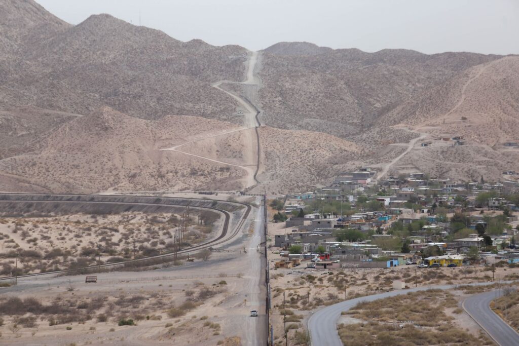 EU atribuye a dron de cártel el cierre del aeropuerto de El Paso