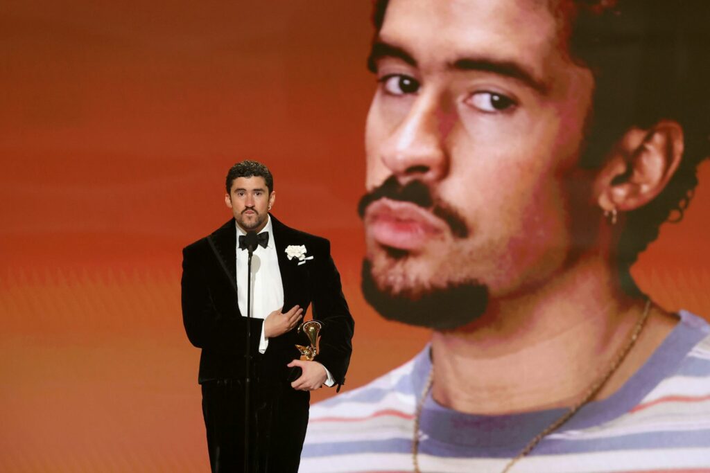 En el Super Bowl de Bad Bunny se canta en español: de hito cultural a marcador político