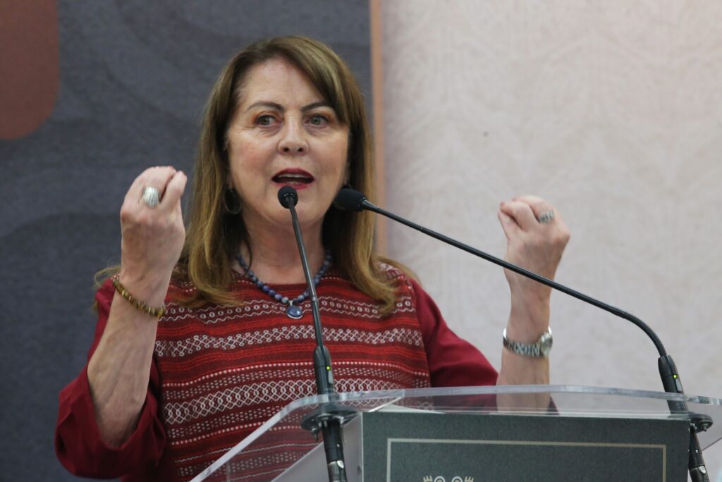 Gobernadora anuncia 5,000 cámaras en universidades de Morelos