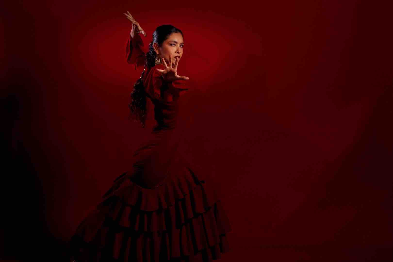 De la Muestra internacional de Cine a Bodas de Sangre en versión flamenco o al Festival de Poesía Infantil De la Muestra internacional de Cine a Bodas de Sangre en versión flamenco o al Festival de Poesía Infantil