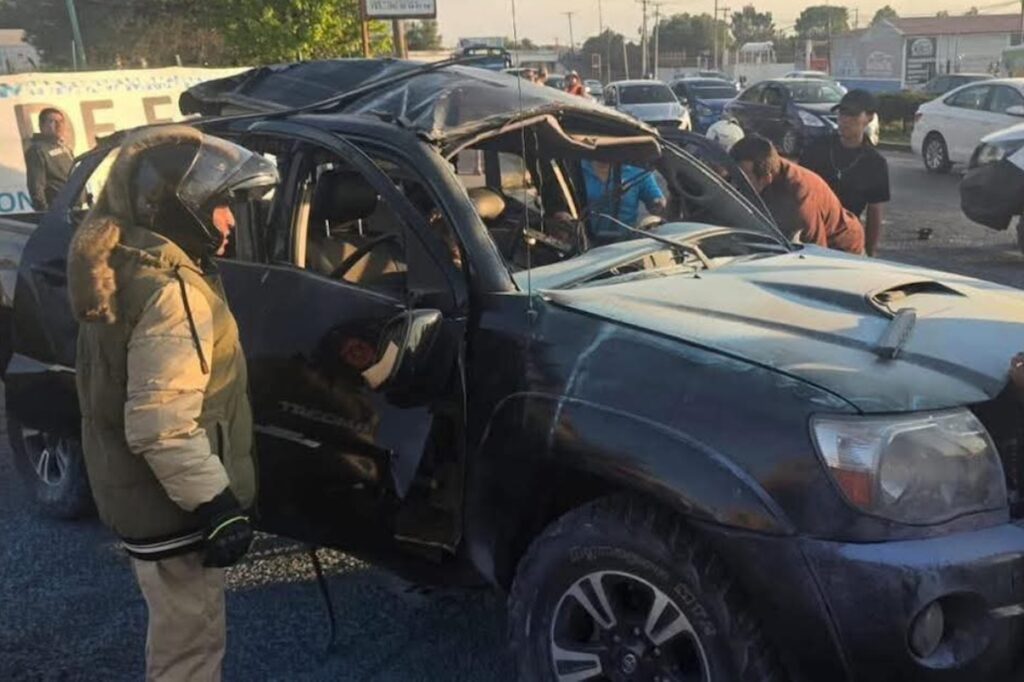 Explota camioneta en Tecámac; a bordo iban presuntos miembros del Cártel de Sinaloa Explota camioneta en Tecámac; a bordo iban presuntos miembros del Cártel de Sinaloa