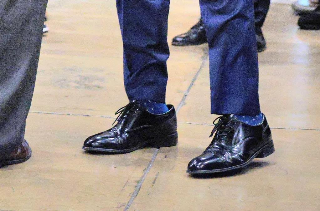 La costumbre de Trump en la Casa Blanca: regalar zapatos a su gabinete y aliados La costumbre de Trump en la Casa Blanca: regalar zapatos a su gabinete y aliados