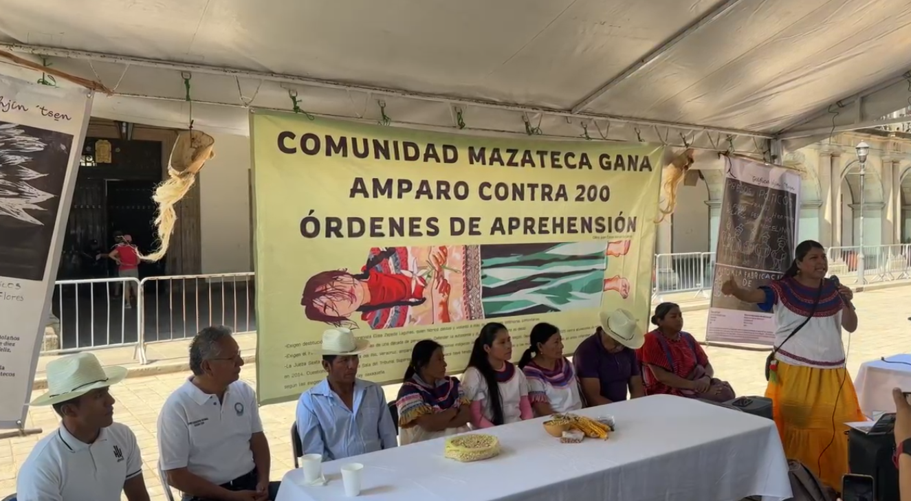 Victoria para Eloxochitlán: la comunidad obtiene amparo contra 200 órdenes de aprehensión Victoria para Eloxochitlán: la comunidad obtiene amparo contra 200 órdenes de aprehensión