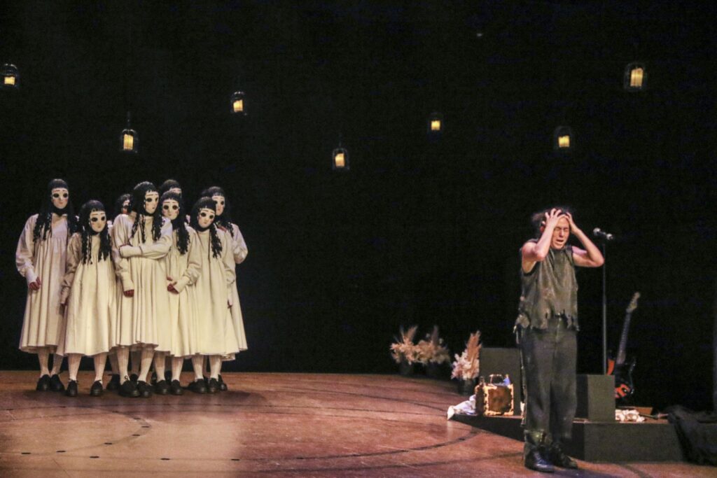 Abren convocatoria de Residencias Artísticas Helénico 2026 para creadores escénicos