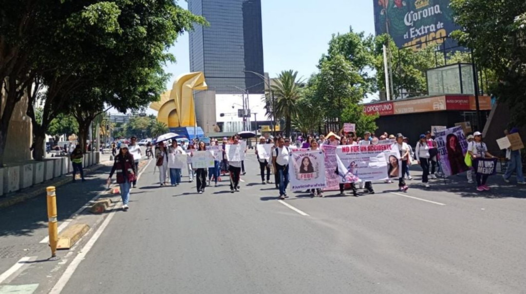 Familias de Ana Febe y Karen Mariel, víctimas de feminicidio, protestan en la CDMX