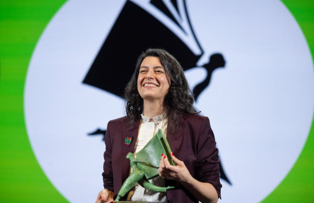 Samanta Schweblin, escritora argentina, gana premio Aena con libro de cuentos