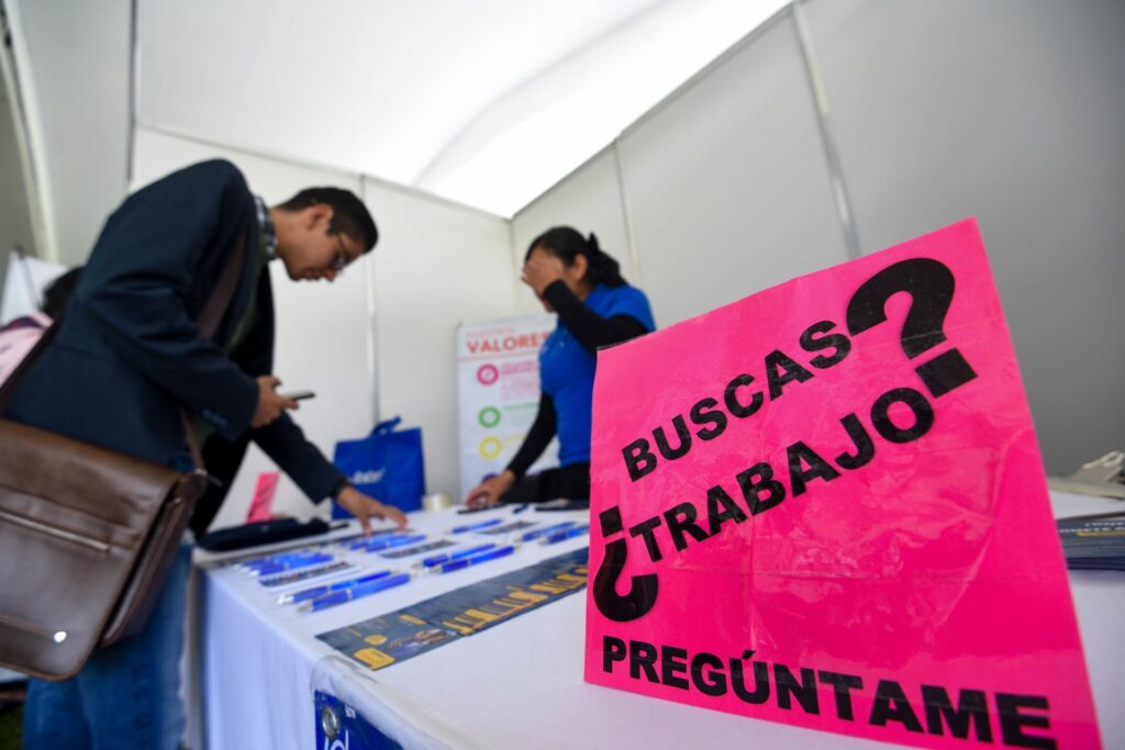 Inegi: crece informalidad y desempleo en primer trimestre de 2026