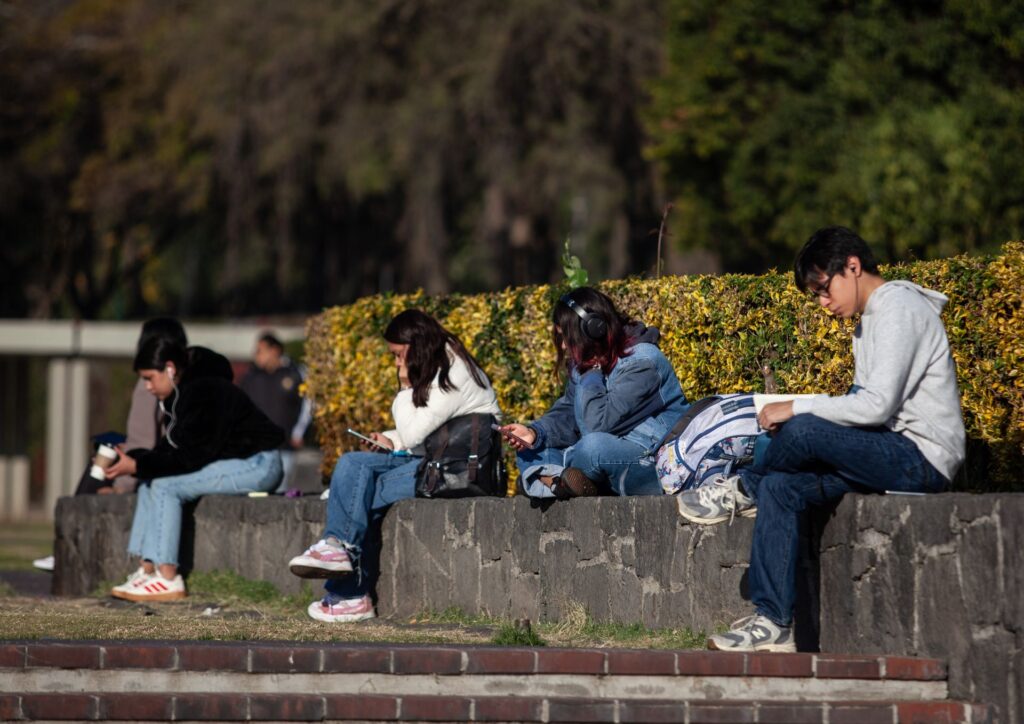 La generación Z en México: con más estudios y sin capacidad de independizarse