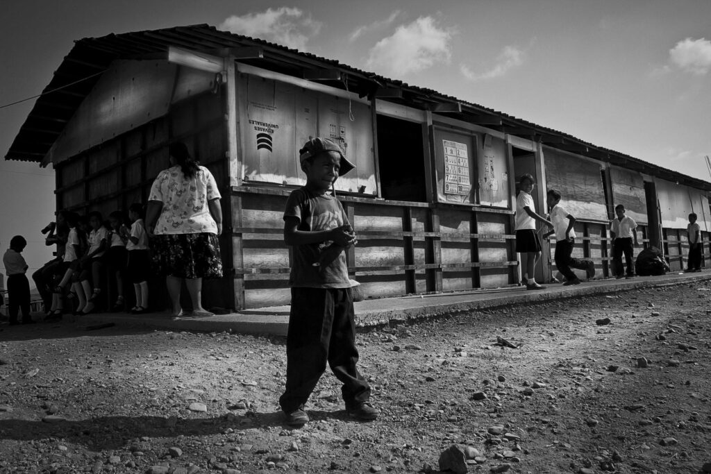 Casi la mitad de niñas y niños en México empieza su alfabetización en desventaja Casi la mitad de niñas y niños en México empieza su alfabetización en desventaja