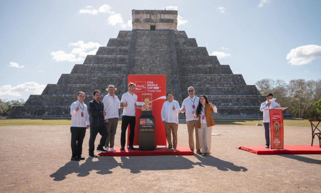 Denuncian a la secretaria de Cultura por permitir la explotación comercial de la Zona Arqueológica de Chichén Itzá