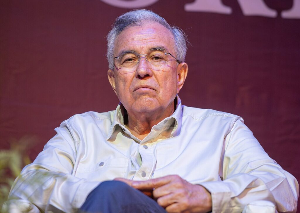 Rocha Moya vuelve a la gubernatura de Sinaloa