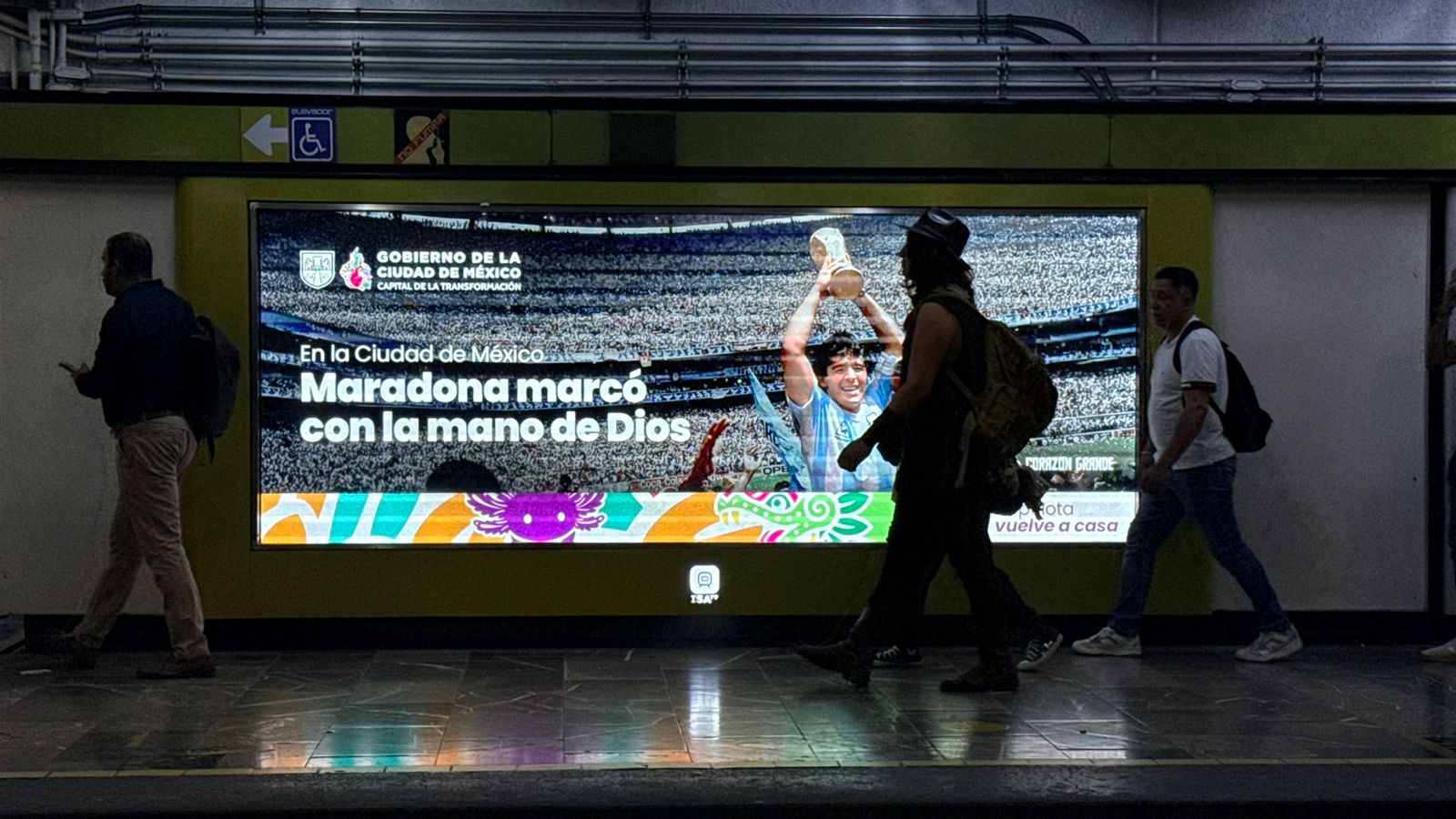 “La mano de Dios” de Maradona <br>o la exaltación de la trampa “La mano de Dios” de Maradona <br>o la exaltación de la trampa