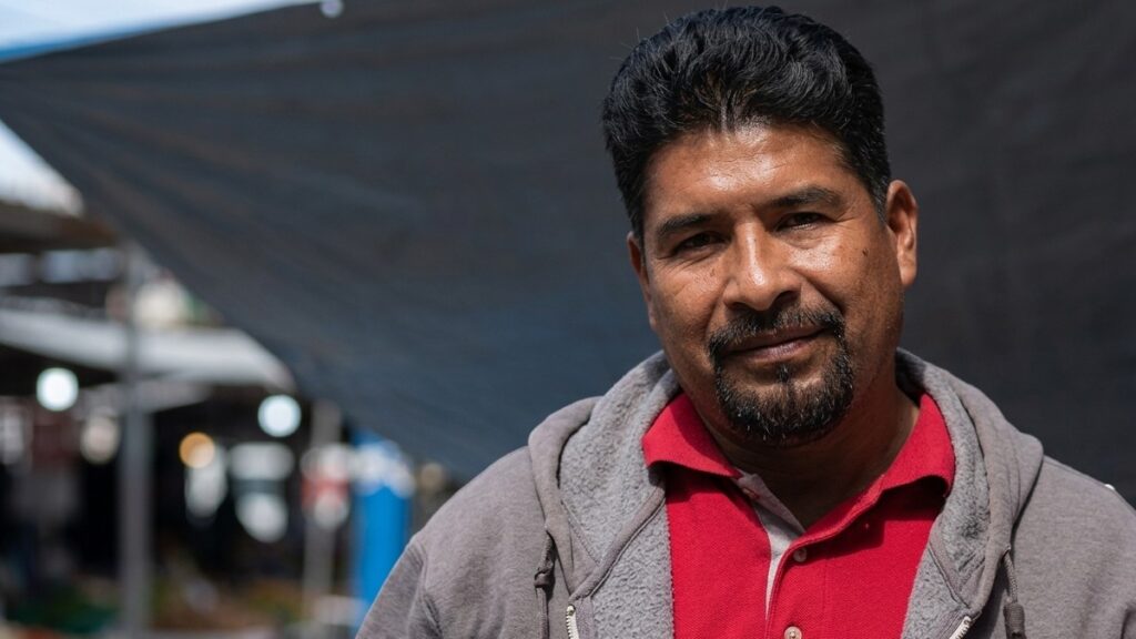 Maestro de la CNTE quedará ciego por disparo de bala de goma en protesta