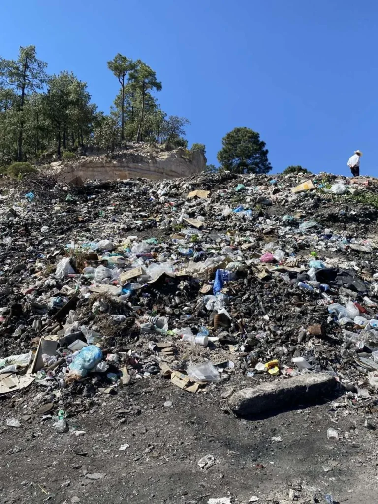 Comunidades rarámuris exigen cumplir sentencia por contaminación en Barrancas del Cobre Comunidades rarámuris exigen cumplir sentencia por contaminación en Barrancas del Cobre