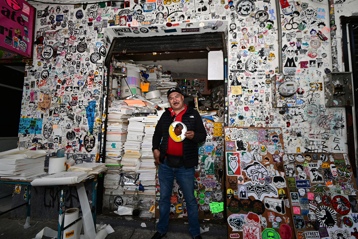 La maña se pega: <br>la cultura sticker en Ciudad de México La maña se pega: <br>la cultura sticker en Ciudad de México