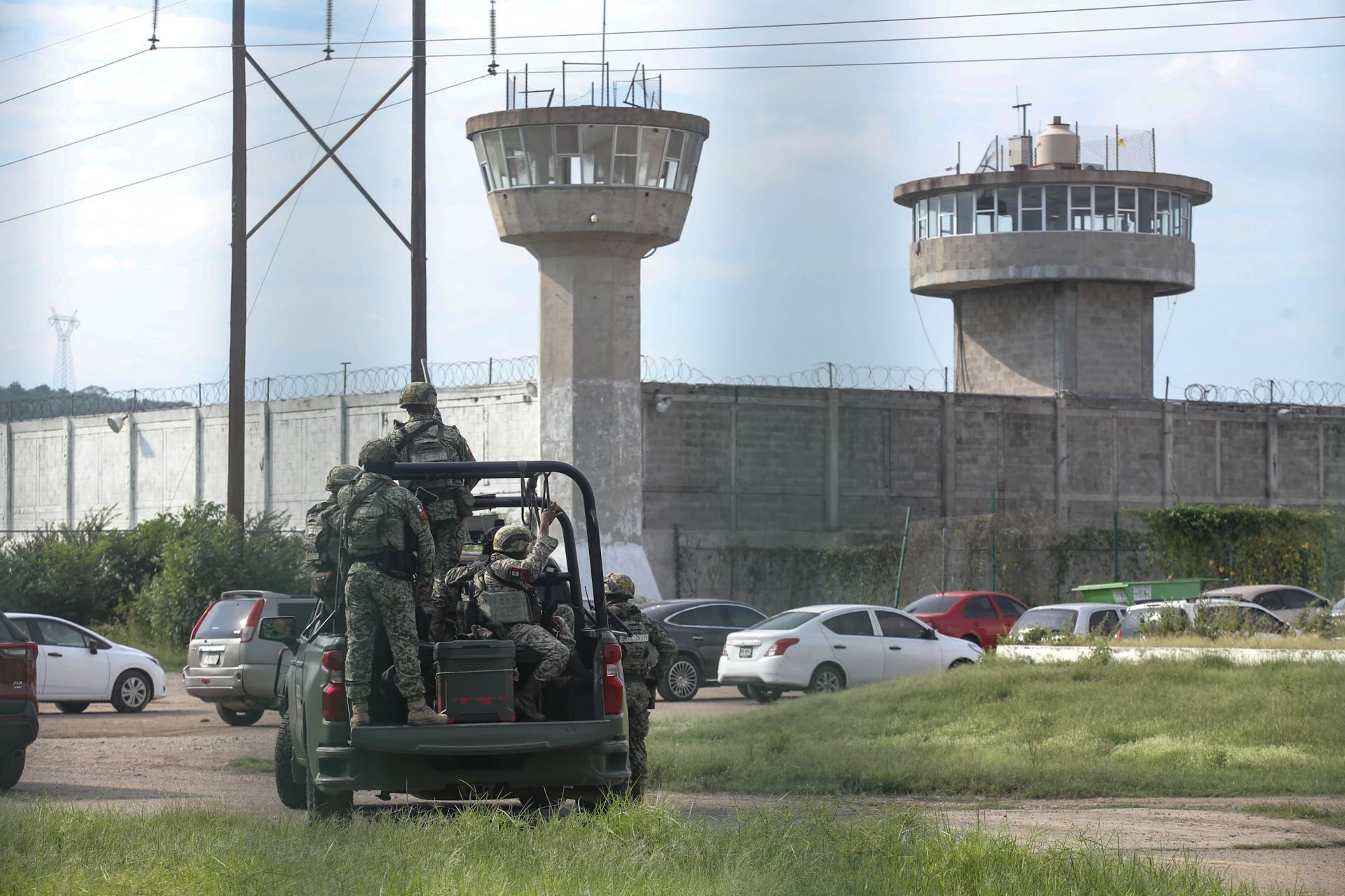 Una riña en un penal de Mazatlán deja diez muertos, entre ellos un niño de dos años Una riña en un penal de Mazatlán deja diez muertos, entre ellos un niño de dos años