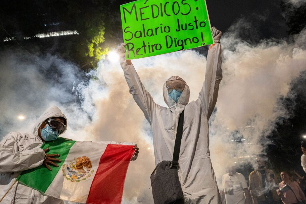 El IMSS hará nueva propuesta de aumento salarial, luego del rechazo de los trabajadores al 6.8% El IMSS hará nueva propuesta de aumento salarial, luego del rechazo de los trabajadores al 6.8%