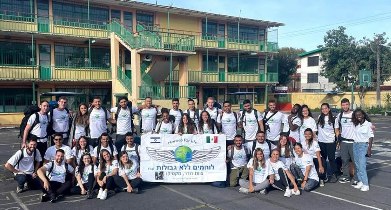 Reúnen miles de firmas para frenar la presencia de militares israelíes en escuelas mexicanas Reúnen miles de firmas para frenar la presencia de militares israelíes en escuelas mexicanas