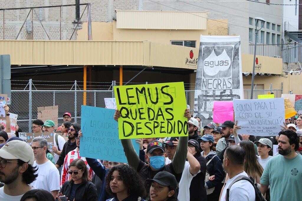 Exigen la liberación de personas detenidas en Jalisco tras marcha por el agua Exigen la liberación de personas detenidas en Jalisco tras marcha por el agua